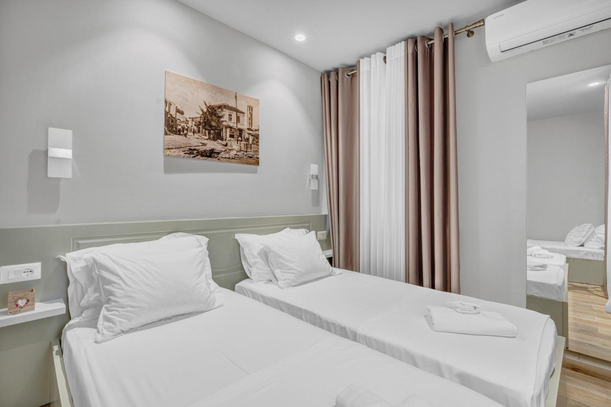 Villa Zoi A Stay To Remember I Located Inside The Castle Of Elbasan, On A Historic Roman Road Via Egnatia I Homemade Breakfast Eksteriør billede