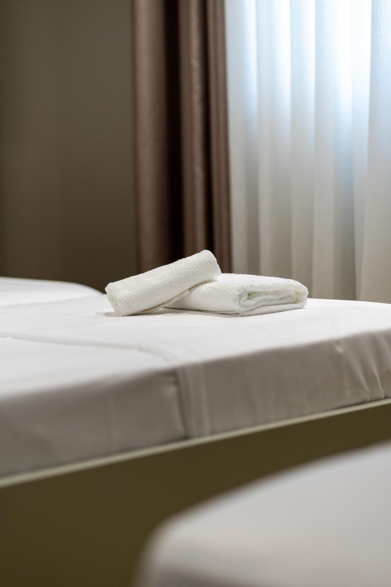 Villa Zoi A Stay To Remember I Located Inside The Castle Of Elbasan, On A Historic Roman Road Via Egnatia I Homemade Breakfast Eksteriør billede